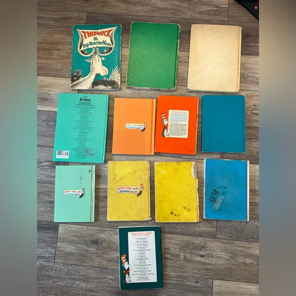 Dr. Seuss - Set of 12 Books